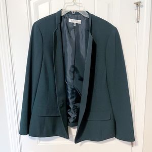 ⚡️Kasper hunter green blazer w gold button detail